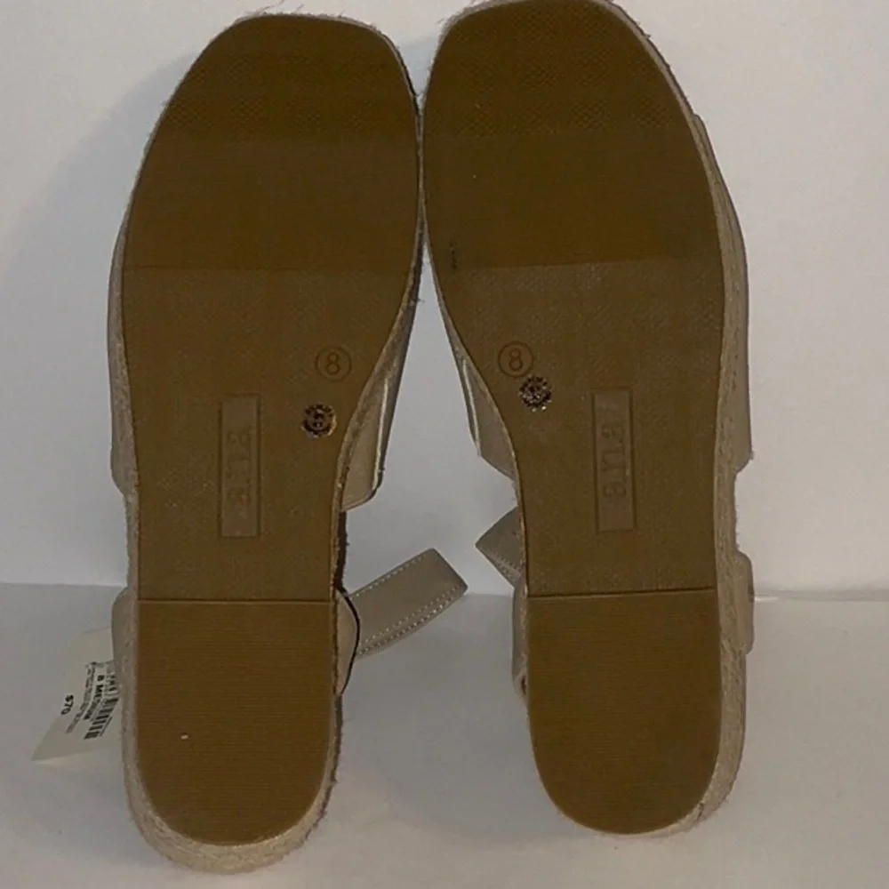 NWT, a.n.a laskie wedges, size 8 - Picture 7 of 9